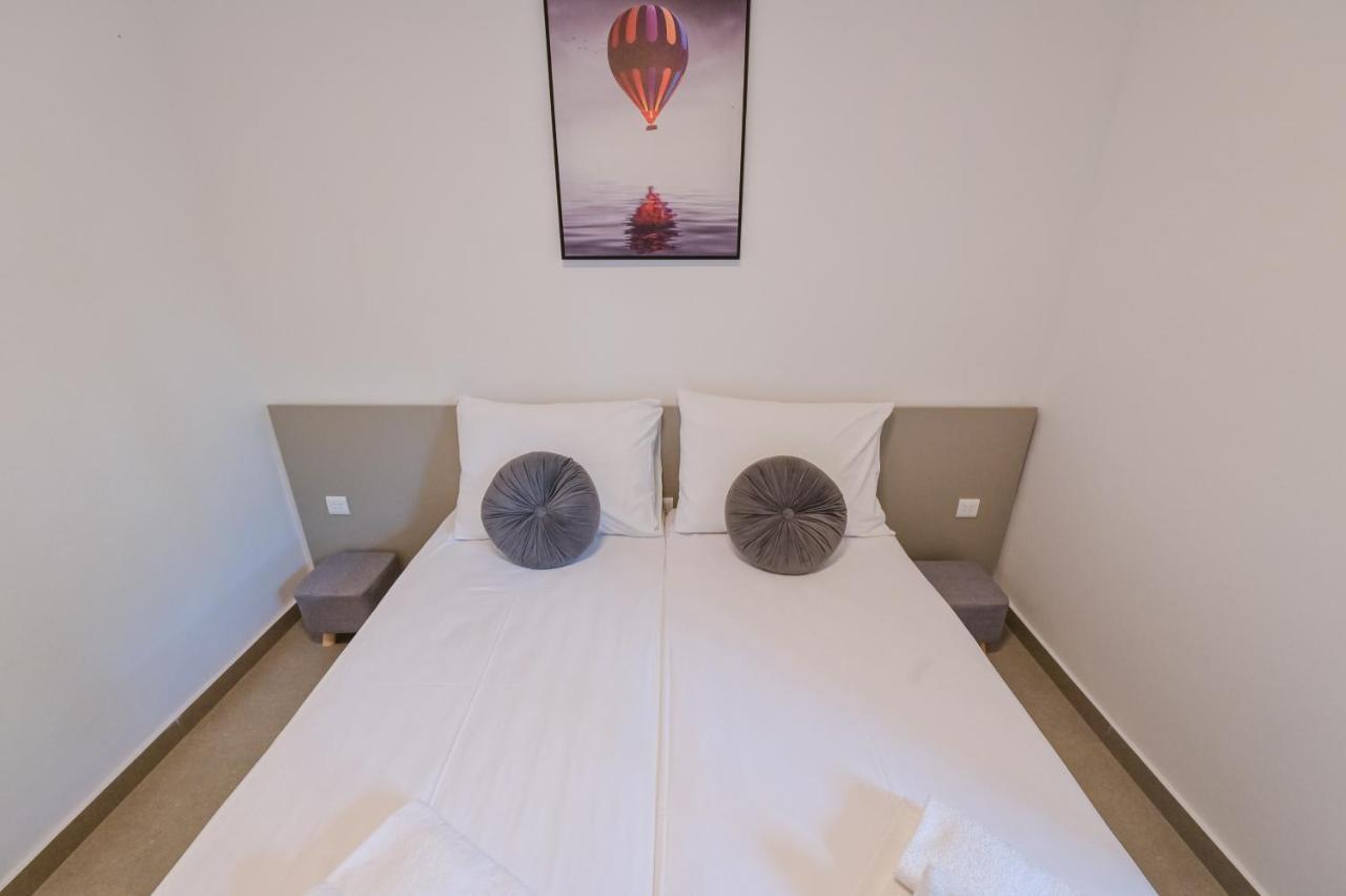Ferienwohnung Double L House Novalja Zimmer foto