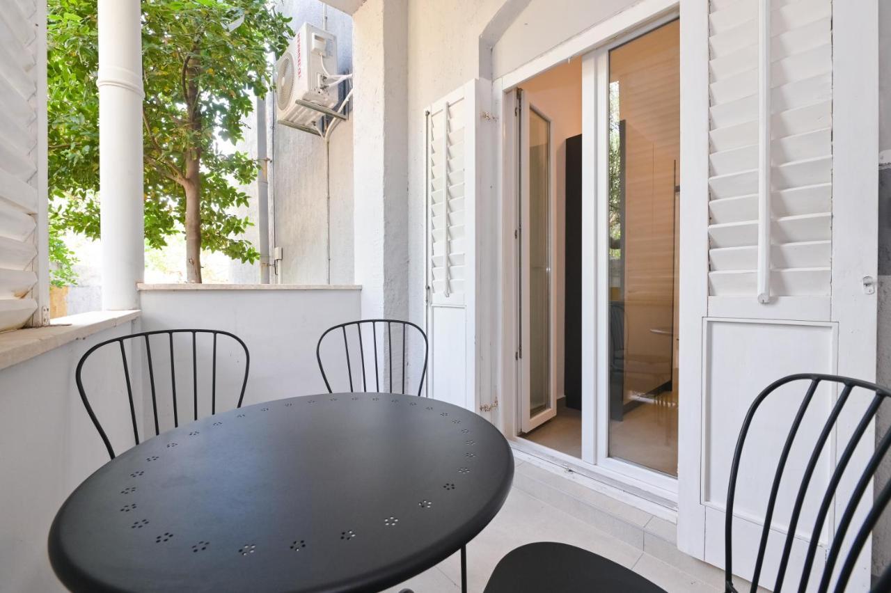 Ferienwohnung Double L House Novalja Exterior foto